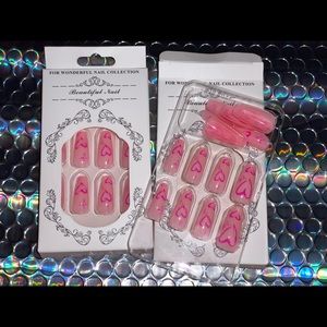 💕Pink Hearts Press On Nails 💕